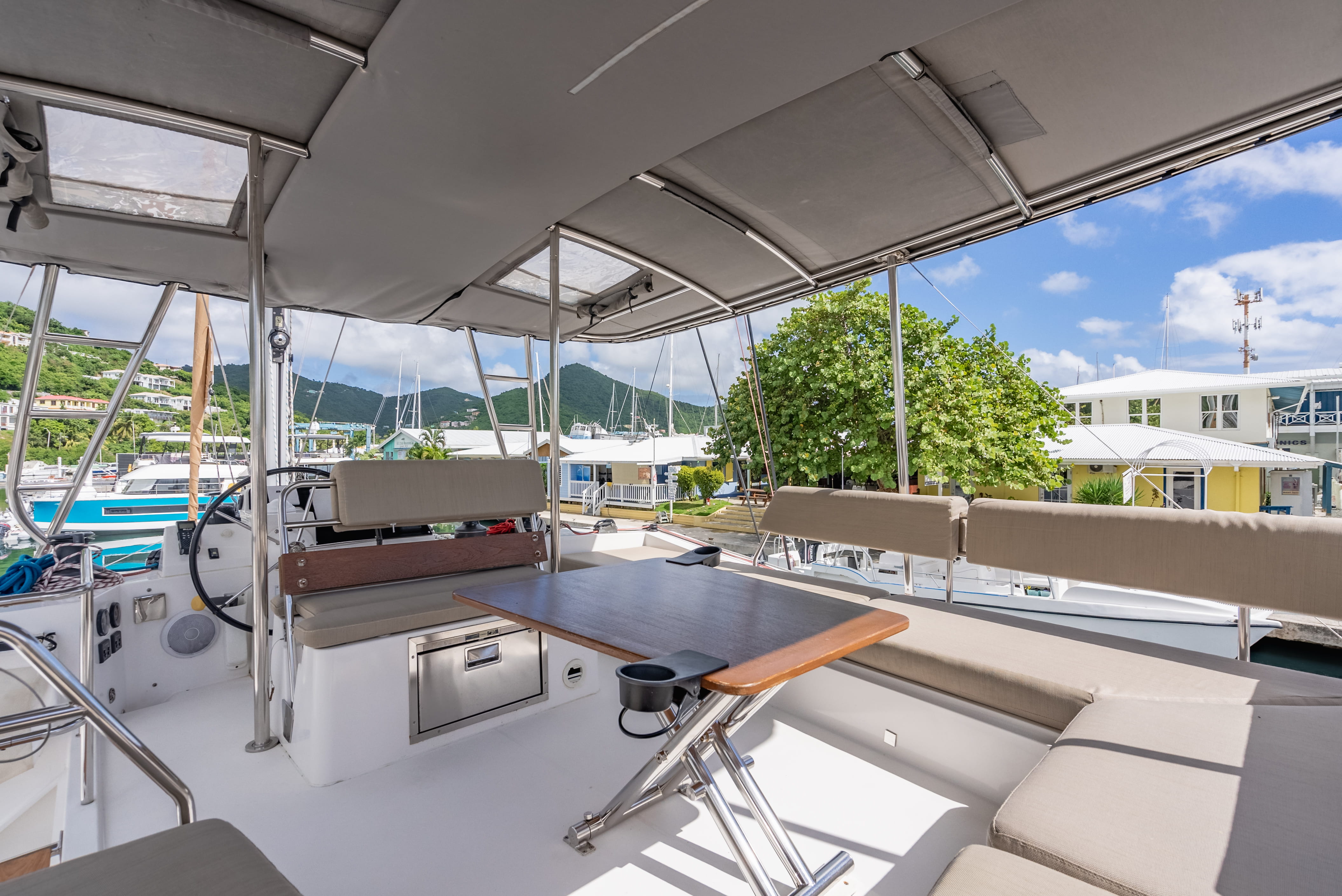 LUNA, 2020 Nautitech 46 Fly, British Virgin Islands