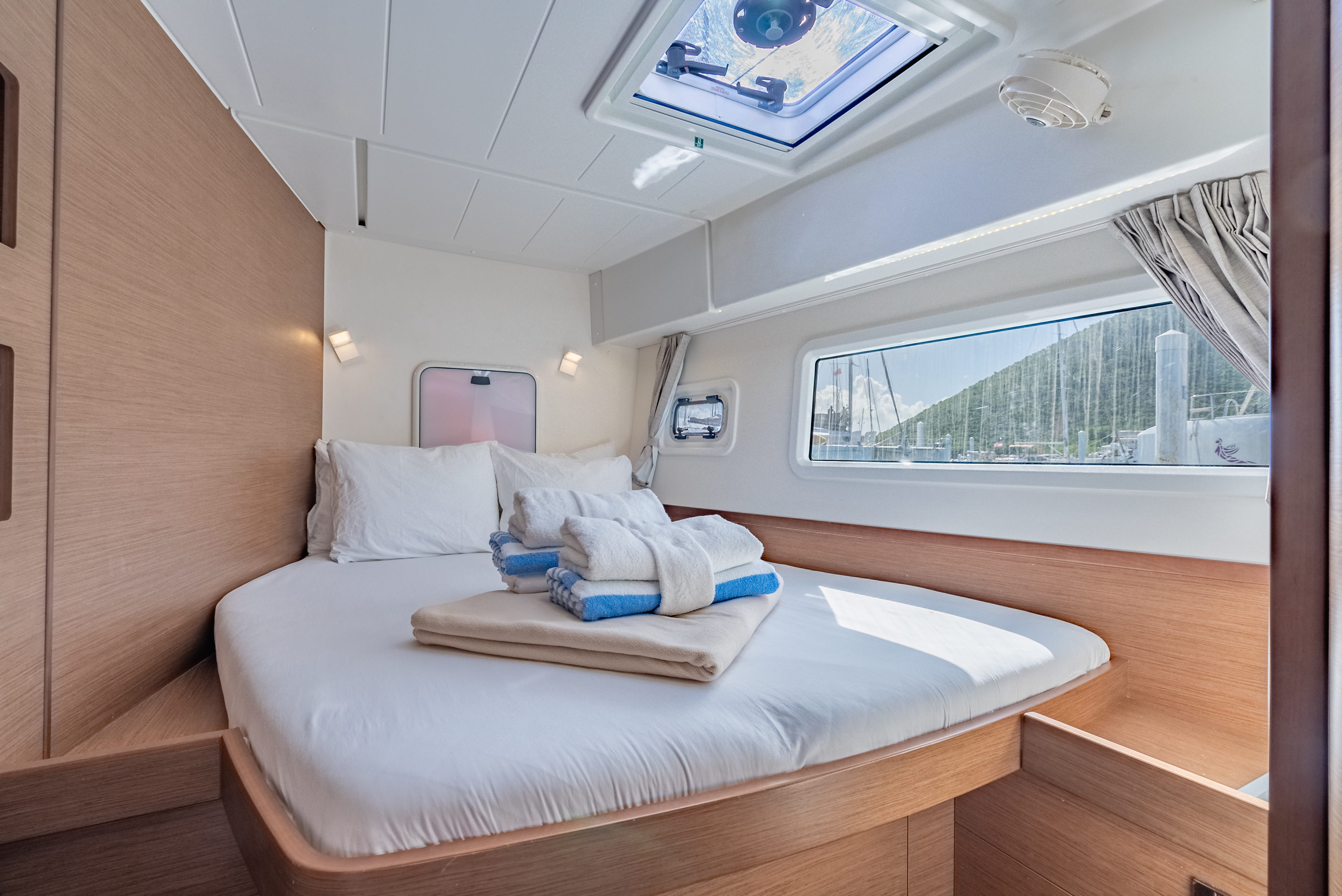 ARCTIC FANTASY II, 2020 Lagoon 42, British Virgin Islands