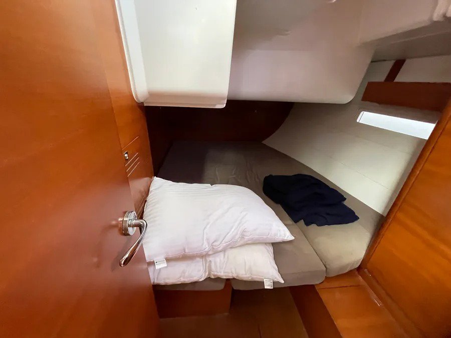 FREEDOM, 2015 Dufour 410 GL, Greece