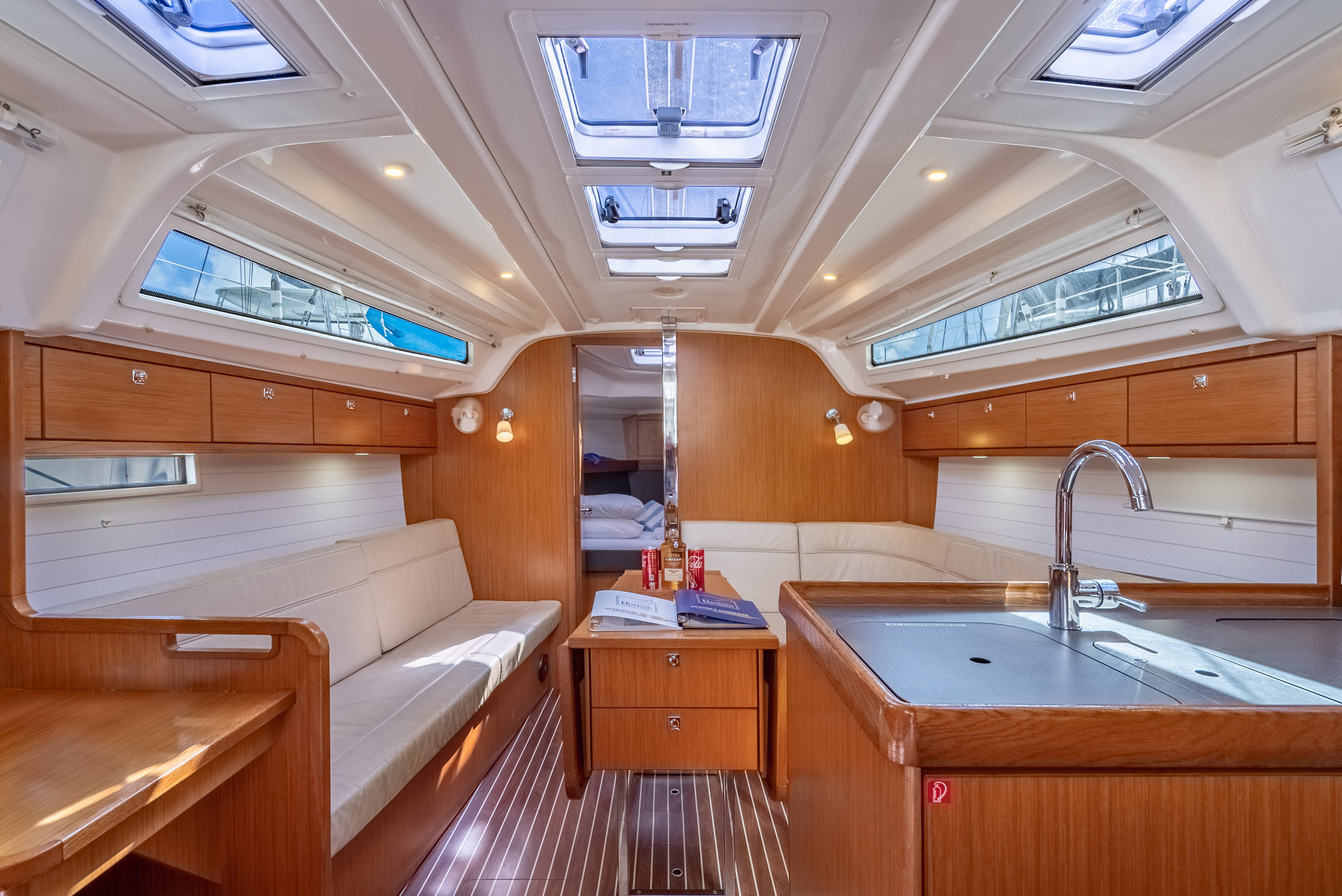 JITTERBUG, 2017 Bavaria 37, British Virgin Islands