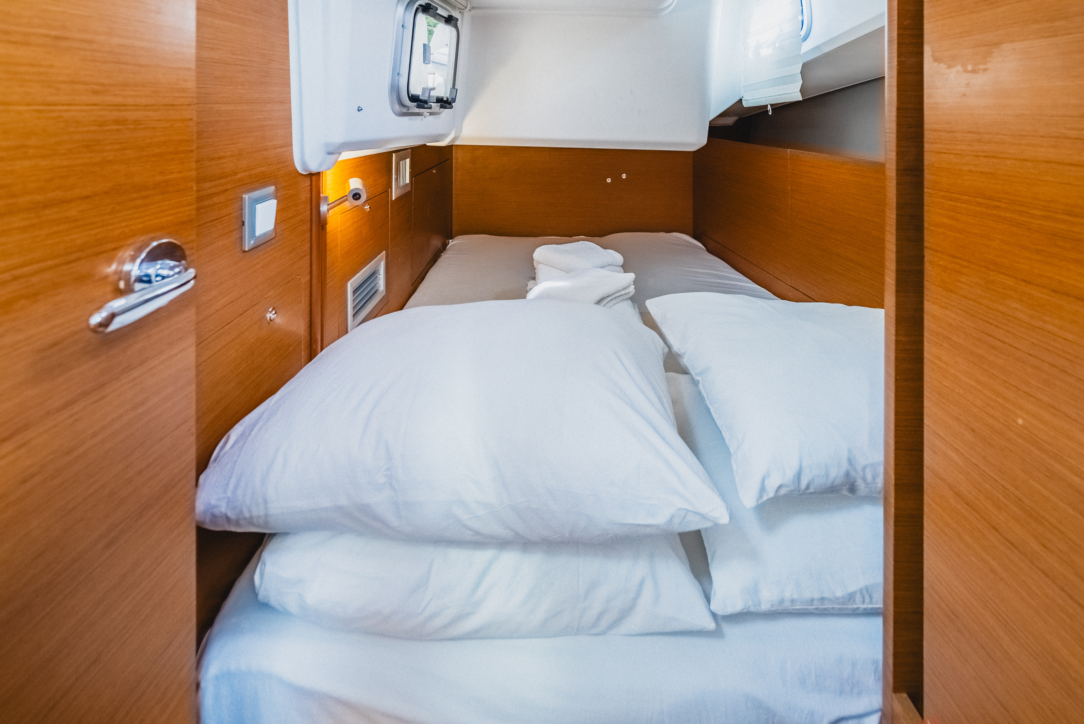 TOLA SUNRISE, 2020 Sun Odyssey 410, British Virgin Islands