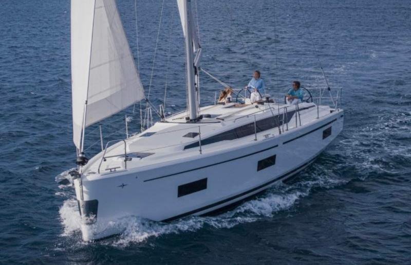 HORIZON, 2023 Bavaria C42, Greece