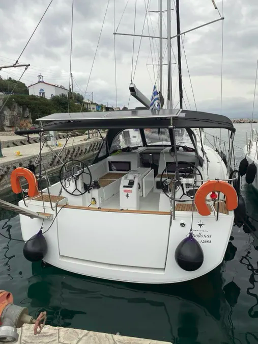 APOLLONAS, 2020 Sun Odyssey 440, Greece