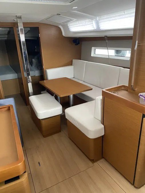 APOLLONAS, 2020 Sun Odyssey 440, Greece
