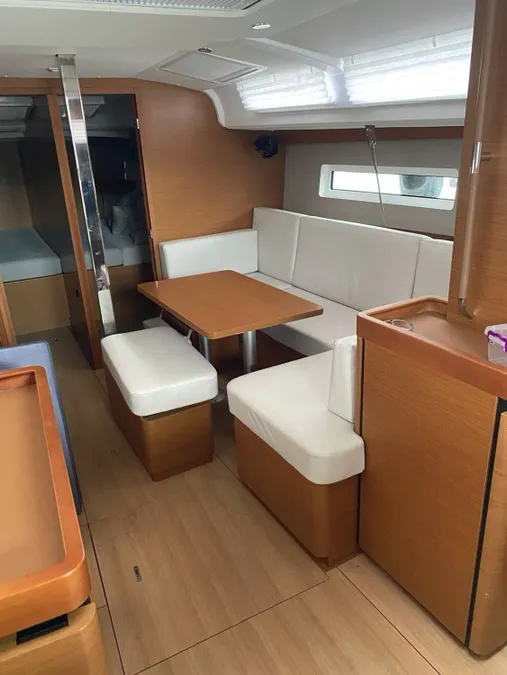 APOLLONAS, 2020 Sun Odyssey 440, Greece