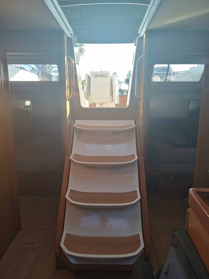 APOLLONAS, 2020 Sun Odyssey 440, Greece