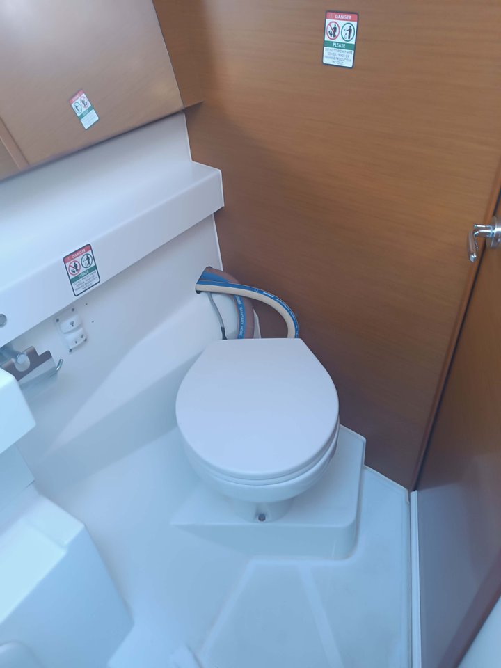 APOLLONAS, 2020 Sun Odyssey 440, Greece