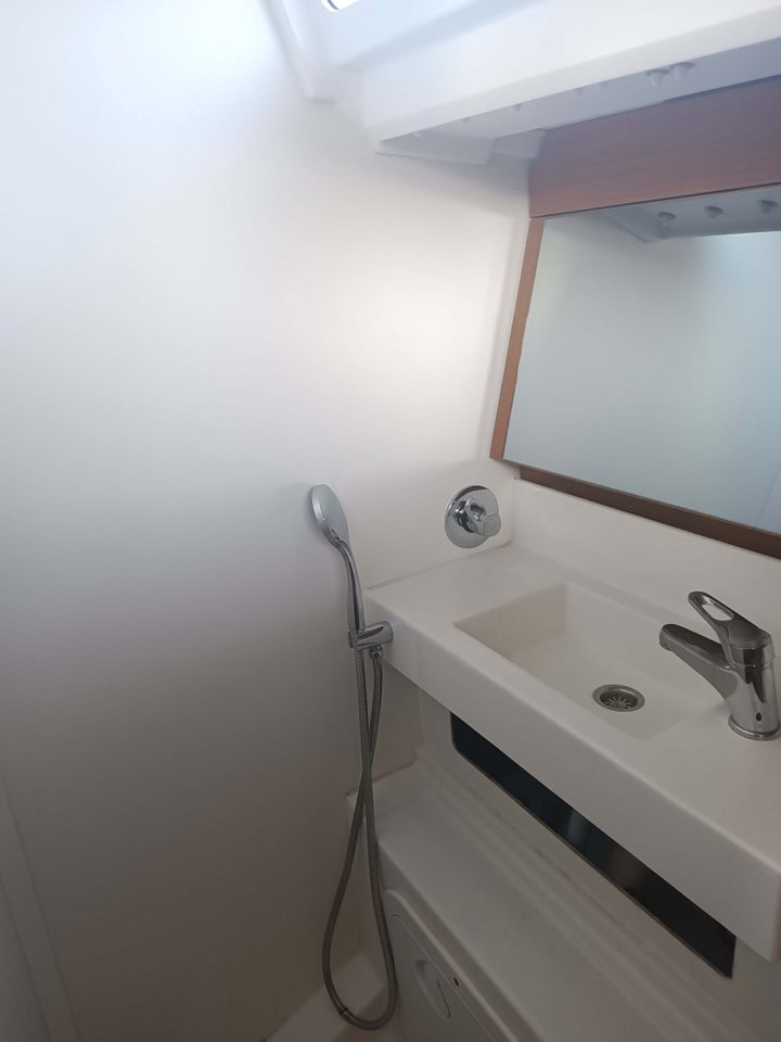 APOLLONAS, 2020 Sun Odyssey 440, Greece