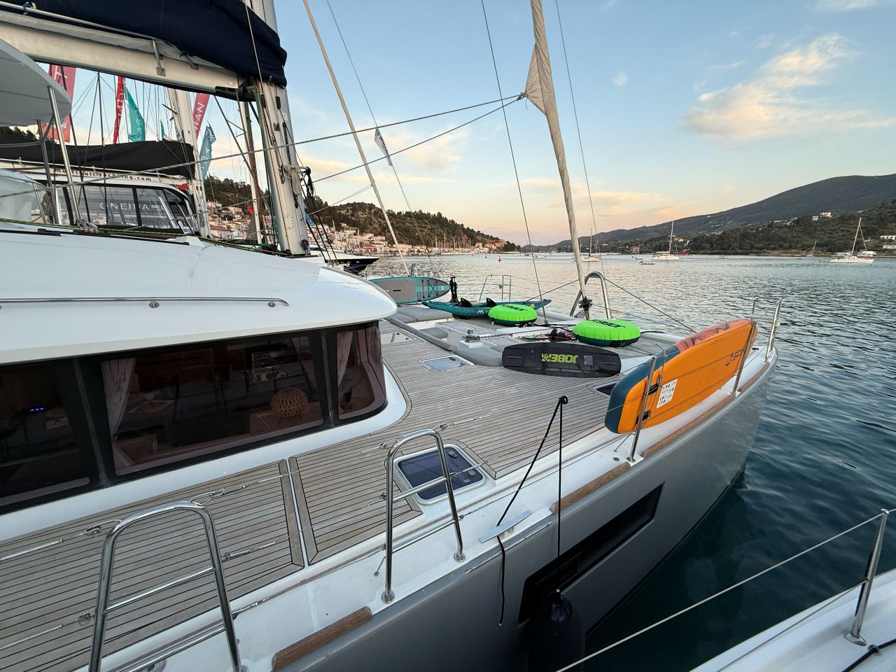 Starlight (Crewed), 2017 Lagoon 560 S2, Greece