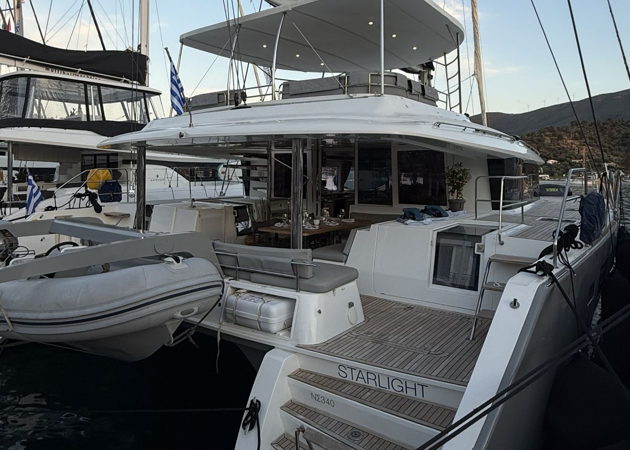 Starlight (Crewed), 2017 Lagoon 560 S2, Greece