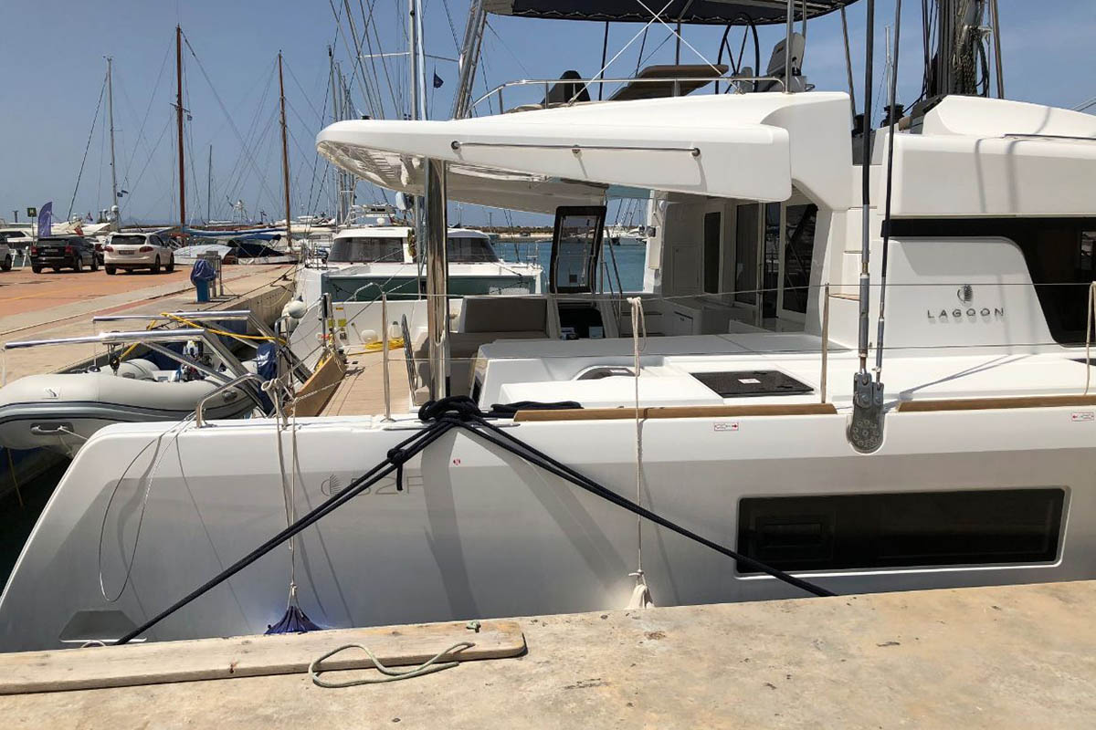 SMAJLA 2 SWEDEN, 2018 Lagoon 52 F, Greece