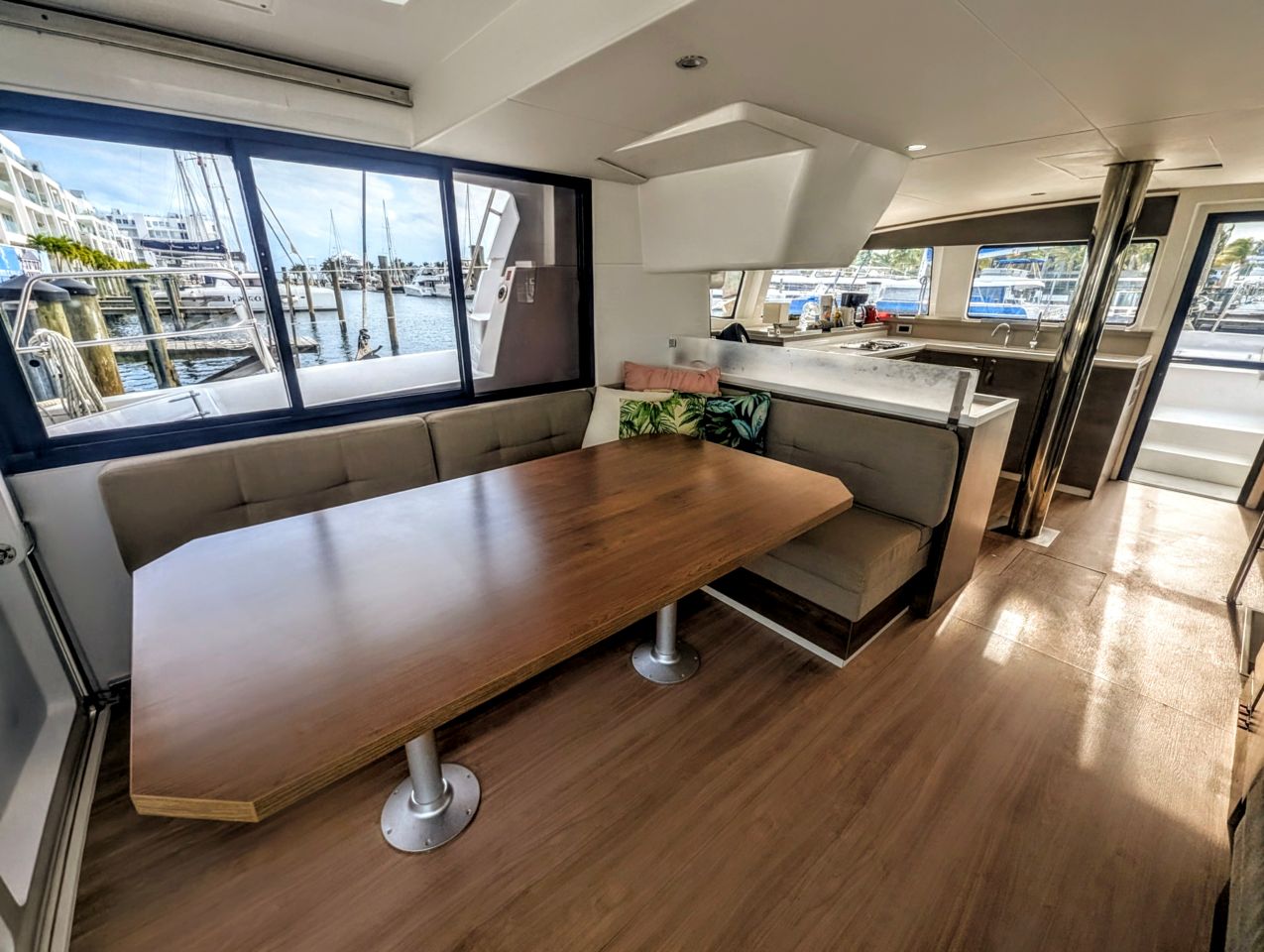 CURRENT BREAK, 2023 Bali 4.4, Exuma Bahamas