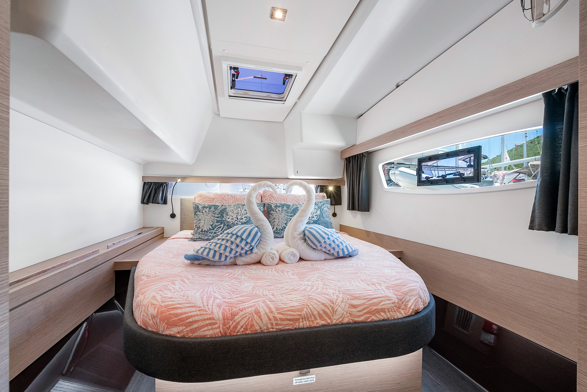 PIZZA MY HEART, 2023 Fountaine Pajot Isla 40, British Virgin Islands