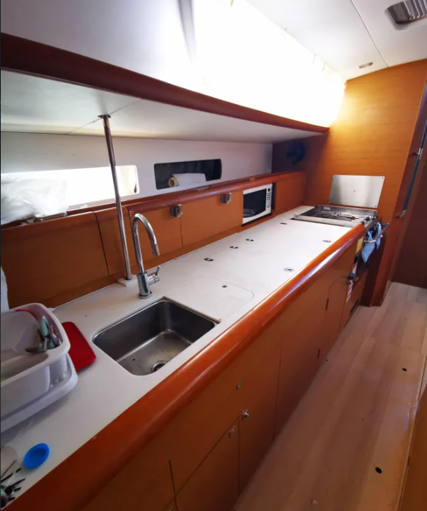 PHAT DOLPHIN, 2019 Sun Odyssey 479, St. Vincent and the Grenadines