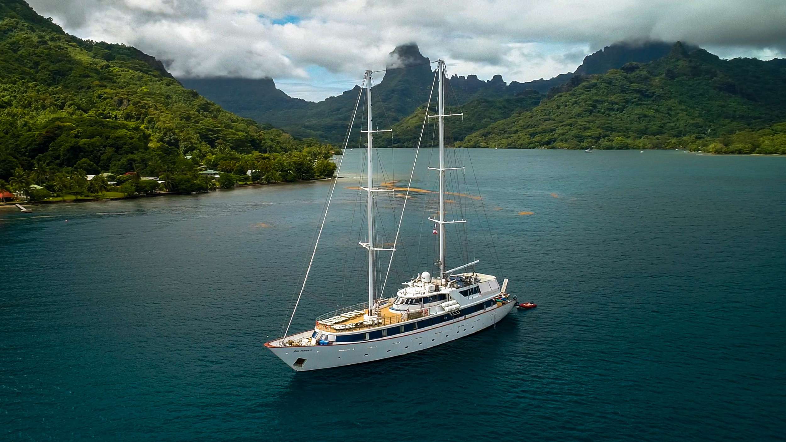 Best Time for a French Polynesia Yacht Charter