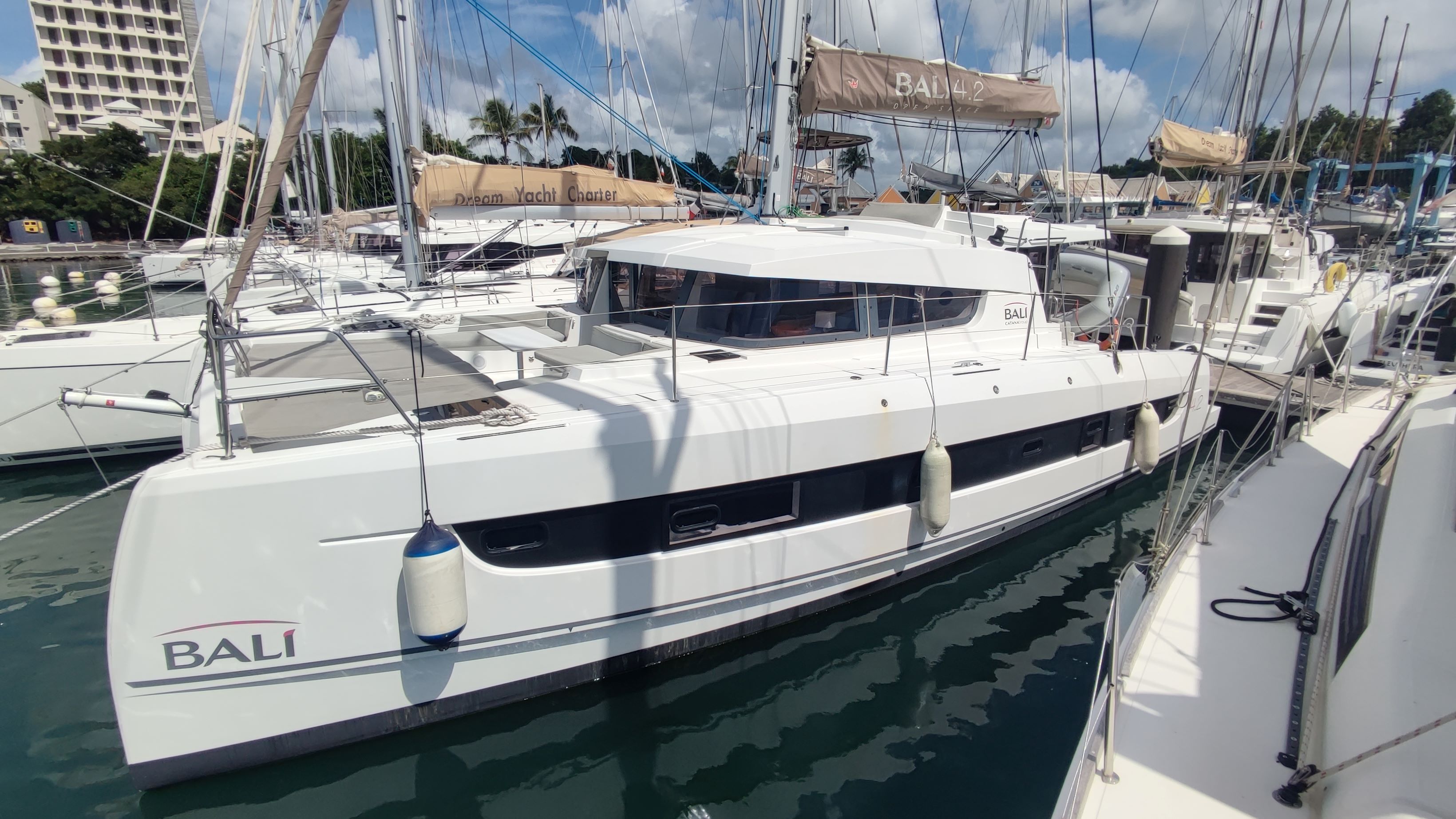 NORMAN, 2021 Bali 4.2, Guadeloupe