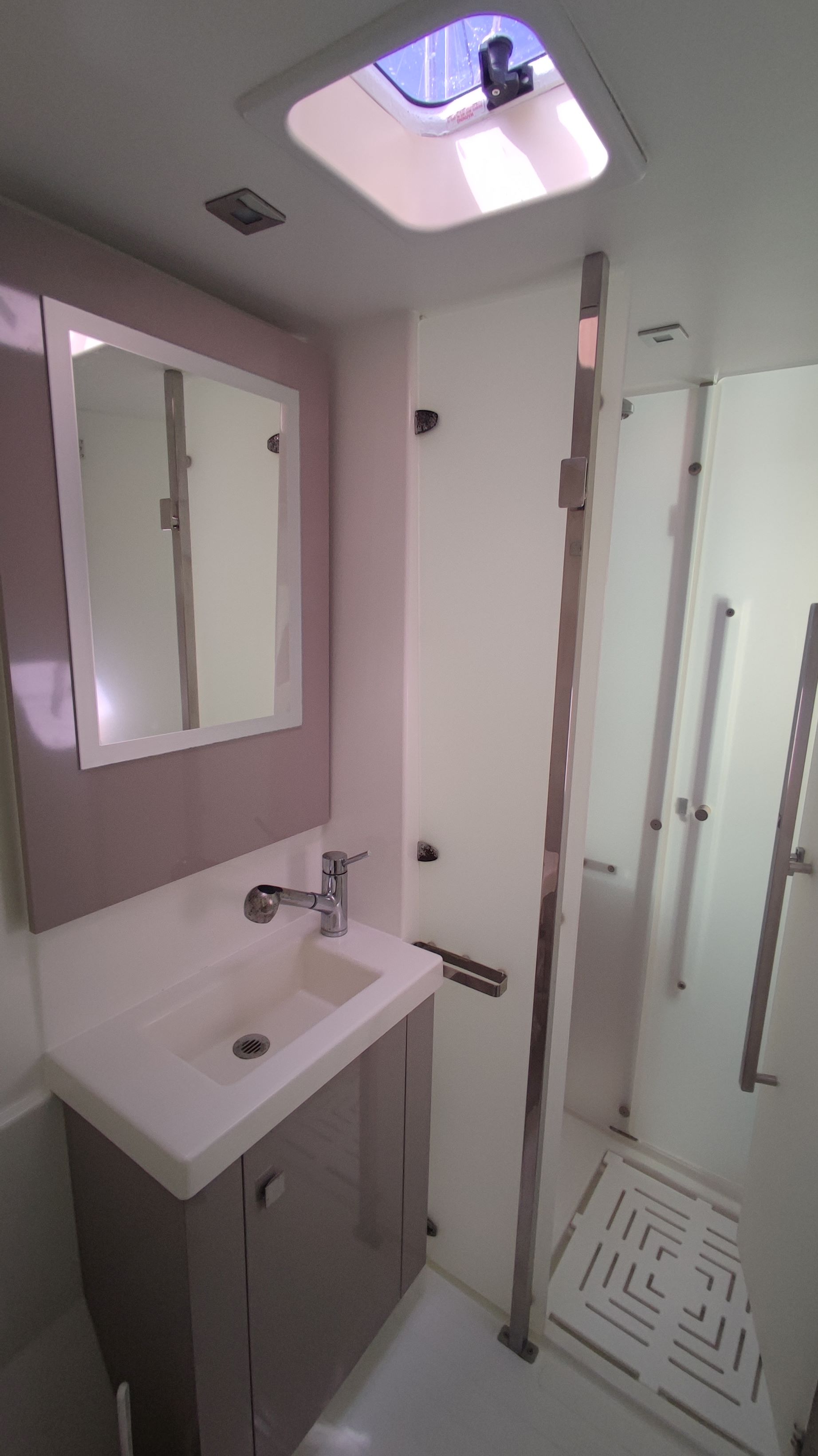 ATCHOUM, 2019 Fountaine Pajot Astrea 42, Guadeloupe