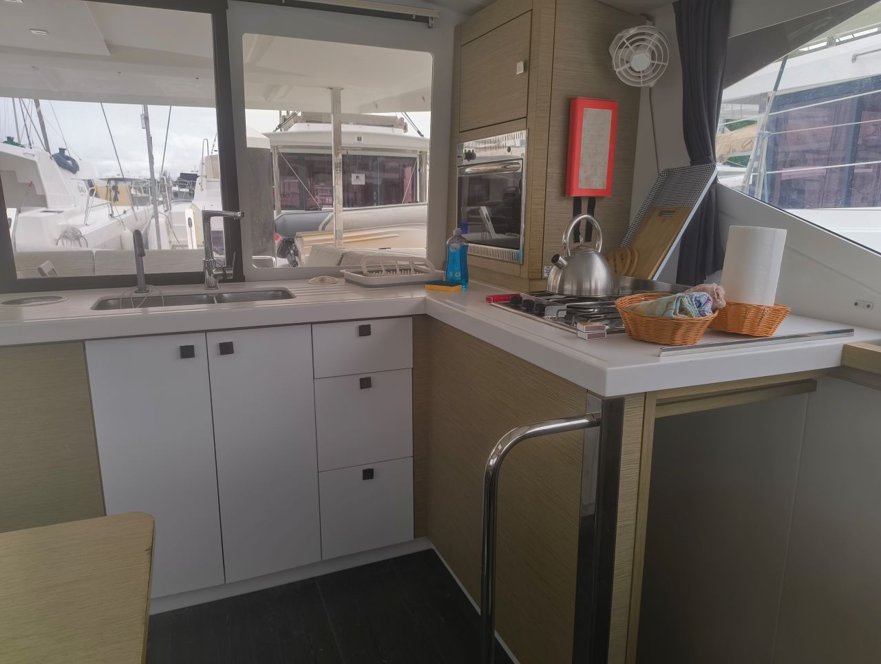 HAPPY HOUR, 2020 Fountaine Pajot Lucia 40, Guadeloupe