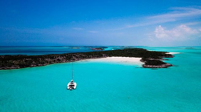 Emerald Park mooring field - that beach you see is awesome!