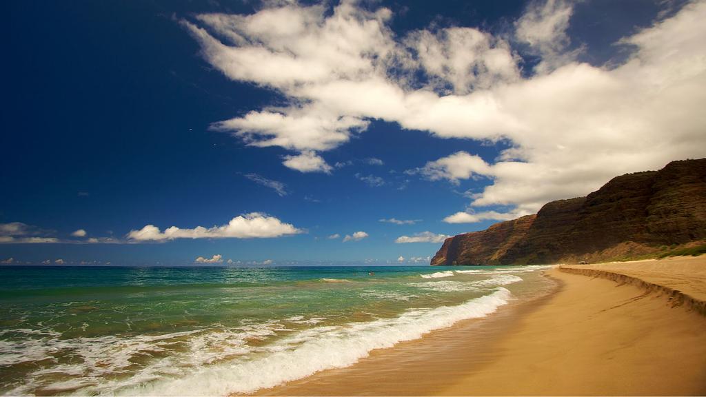 The cliffs at Polihale Beach