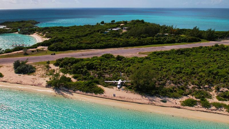 Abandoned prop plane at the bight