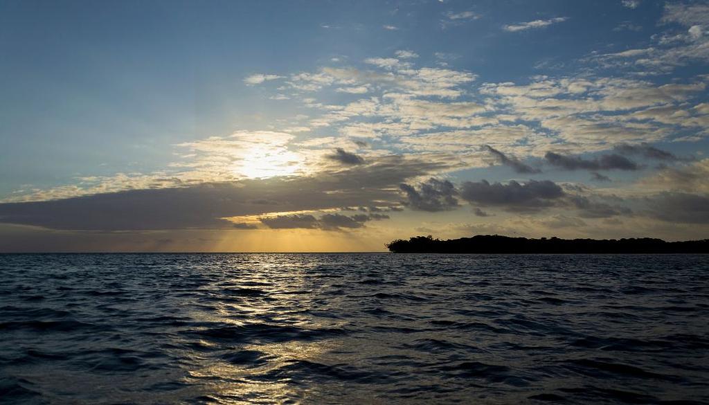 Sunrise in Cayo Luis Peña