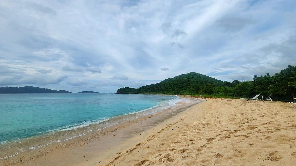 Playa de Smuggler's Cove en una visita reciente