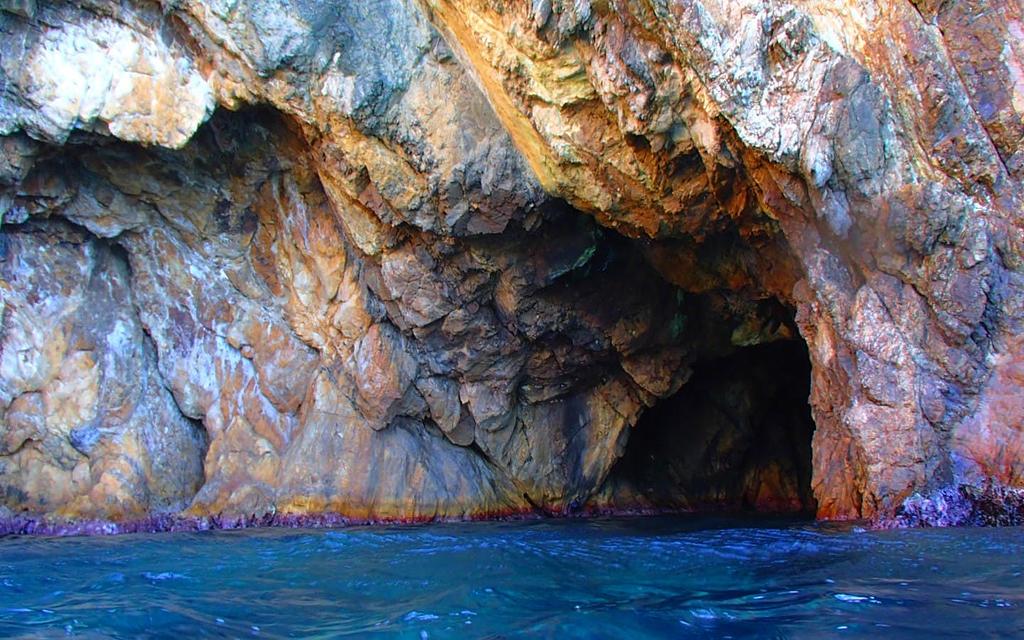 Norman Island Caves