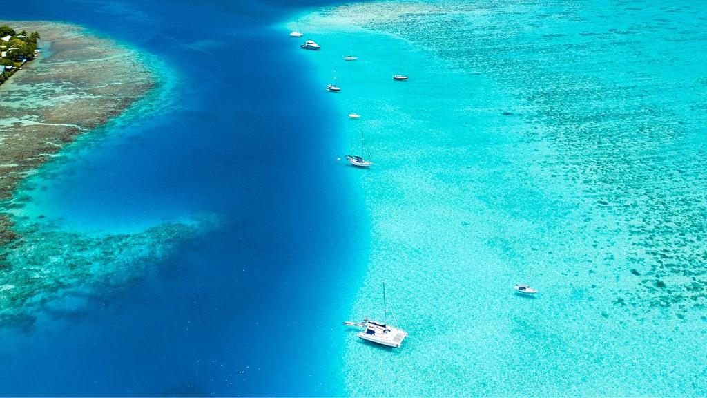 Sailing in Tahiti
