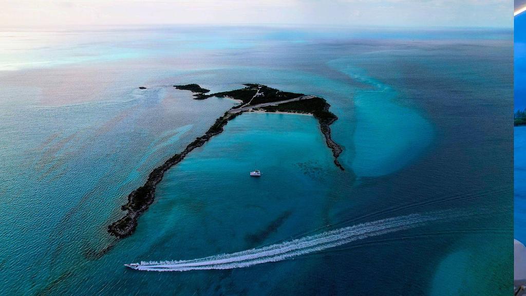 Fowl Cay—perfect lunch break on a family yacht charter