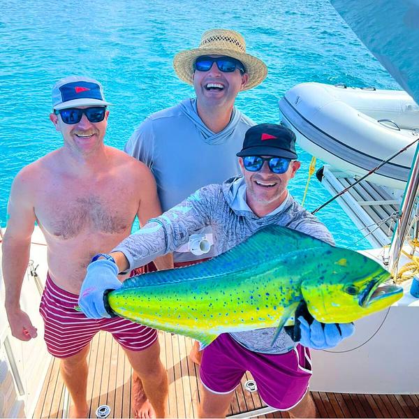 Mahi mahi enganchado mientras navegábamos hacia Anegada