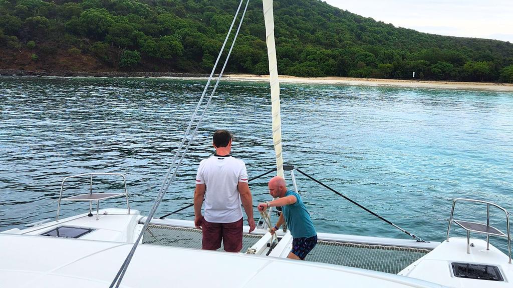 Anchoring team getting to work at Playa Flamenco in the Spanish Virgin Islands