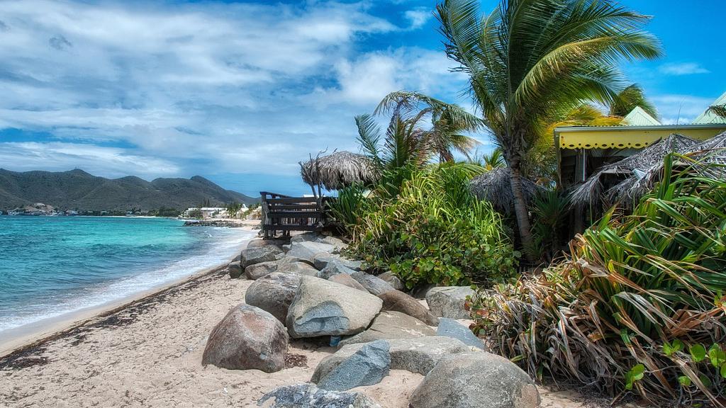 Cost of St Maarten