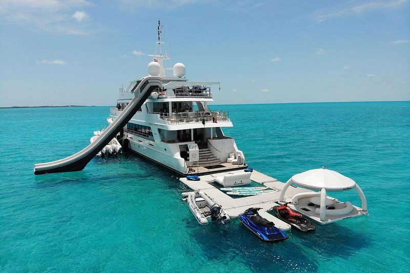 Bahamas Motor Yacht Charter Itinerary: 7 Days in the Exumas