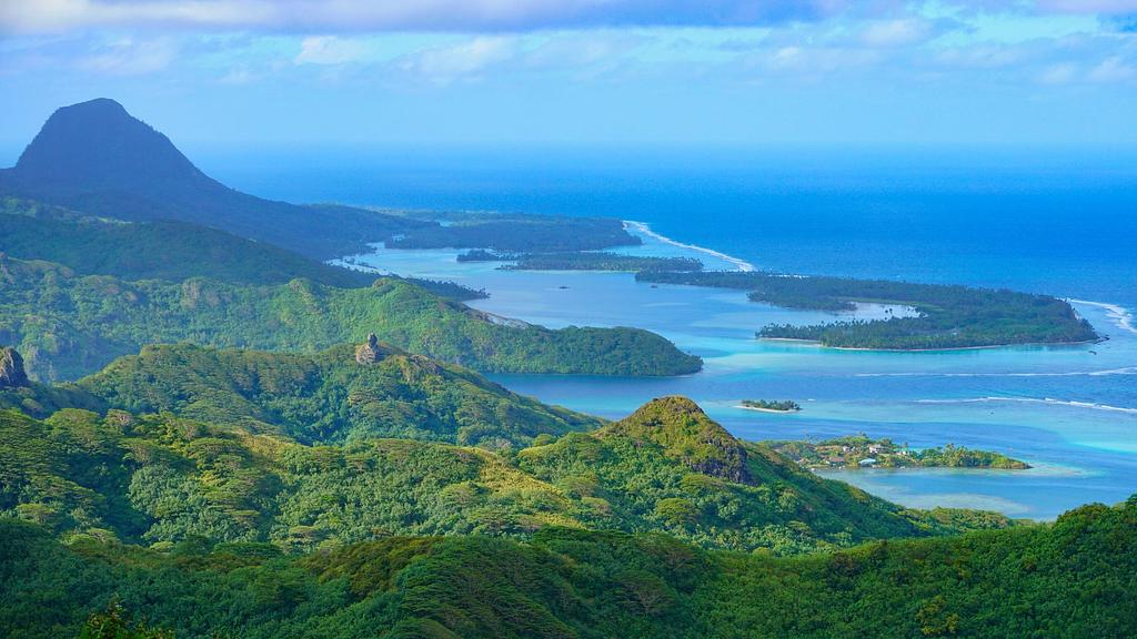 La hermosa Huahine, que podés incluir en un charter de 10 días