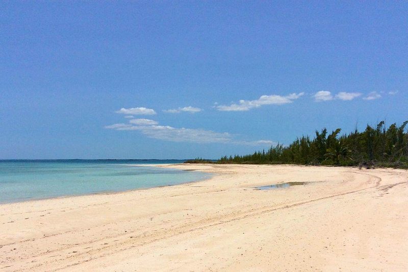The Northern Abacos: Green Turtle, Manjack & the Quiet Cays